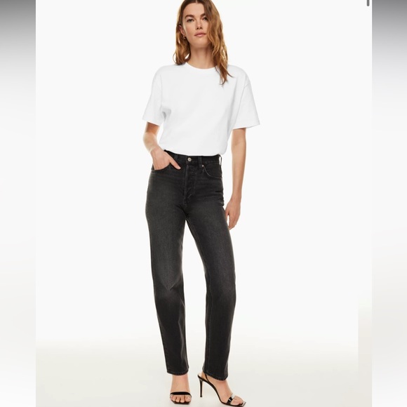 Aritzia Denim Forum The 90s Joni High Rise Loose Jean - Picture 2 of 8